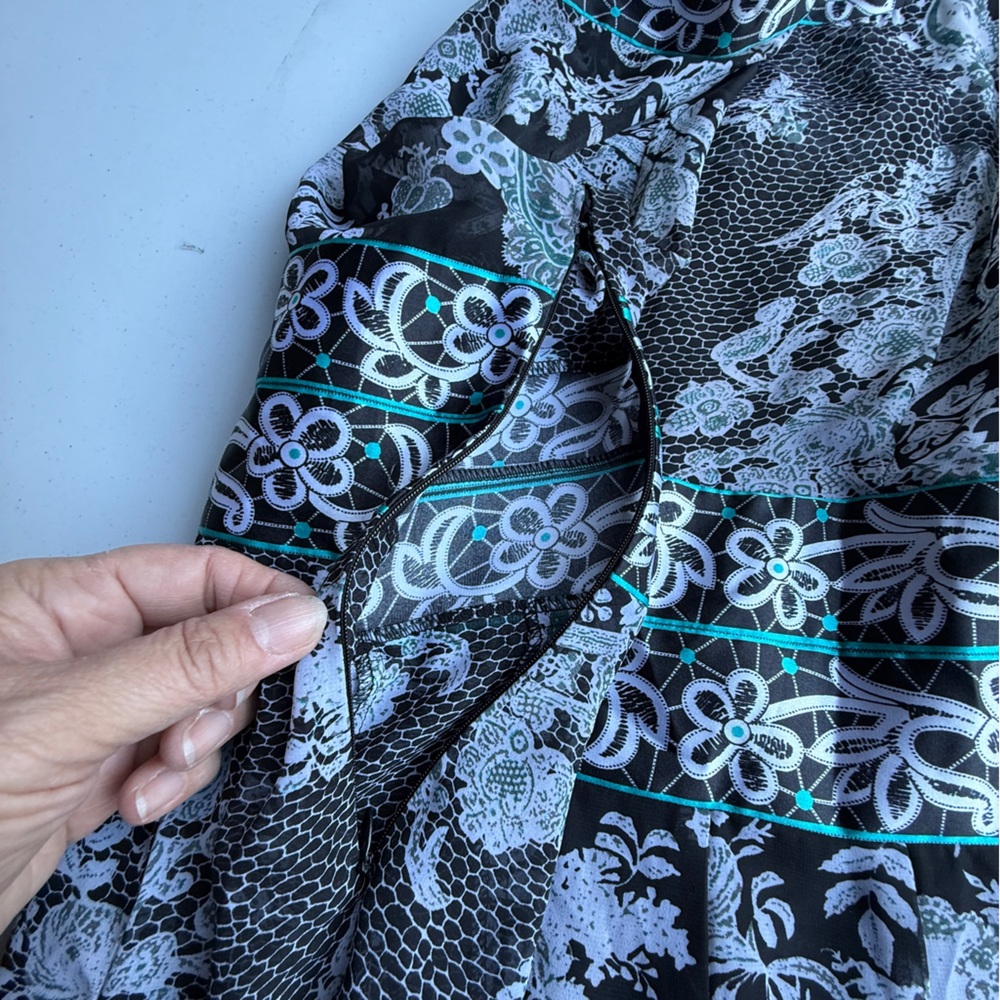 Nicole by Nicole Miller Black Floral Peplum Sleeveless Blouse Y2K Babydoll | 14 - Picture 14 of 16